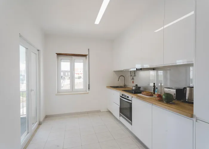 93 - Casa Lagide Apartment Ferrel (Leiria)